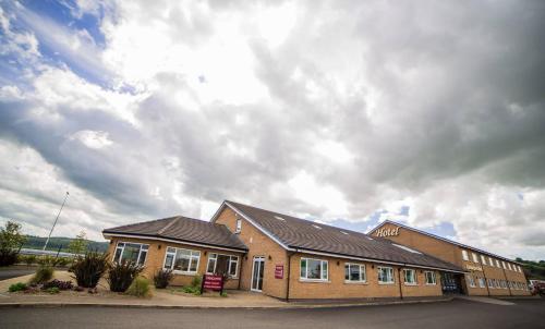 curran court hotel