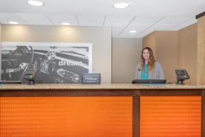 Hampton Inn & Suites Albany Airport,Colonie>>Albany,3 star