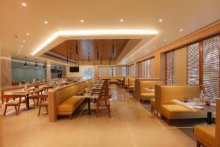noorya business and banquet hotel