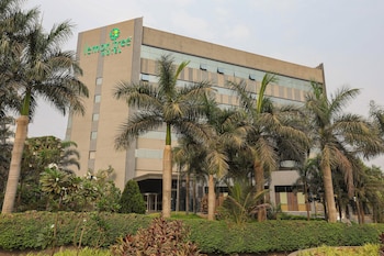 noorya business and banquet hotel