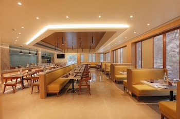 noorya business and banquet hotel