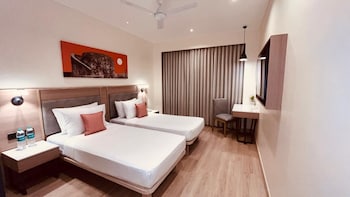 noorya business and banquet hotel