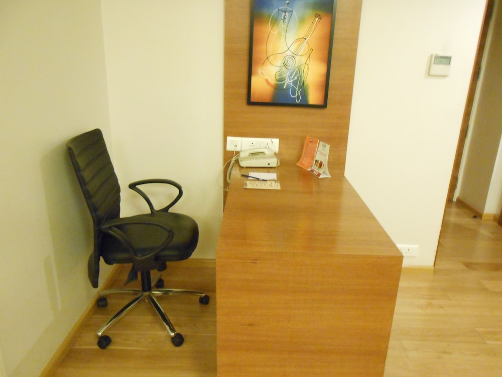 noorya business and banquet hotel