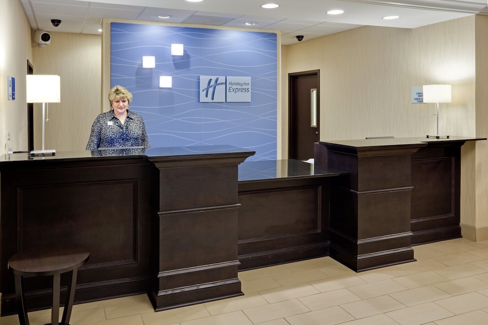 holiday inn express hotel and suites lebanon by ihg