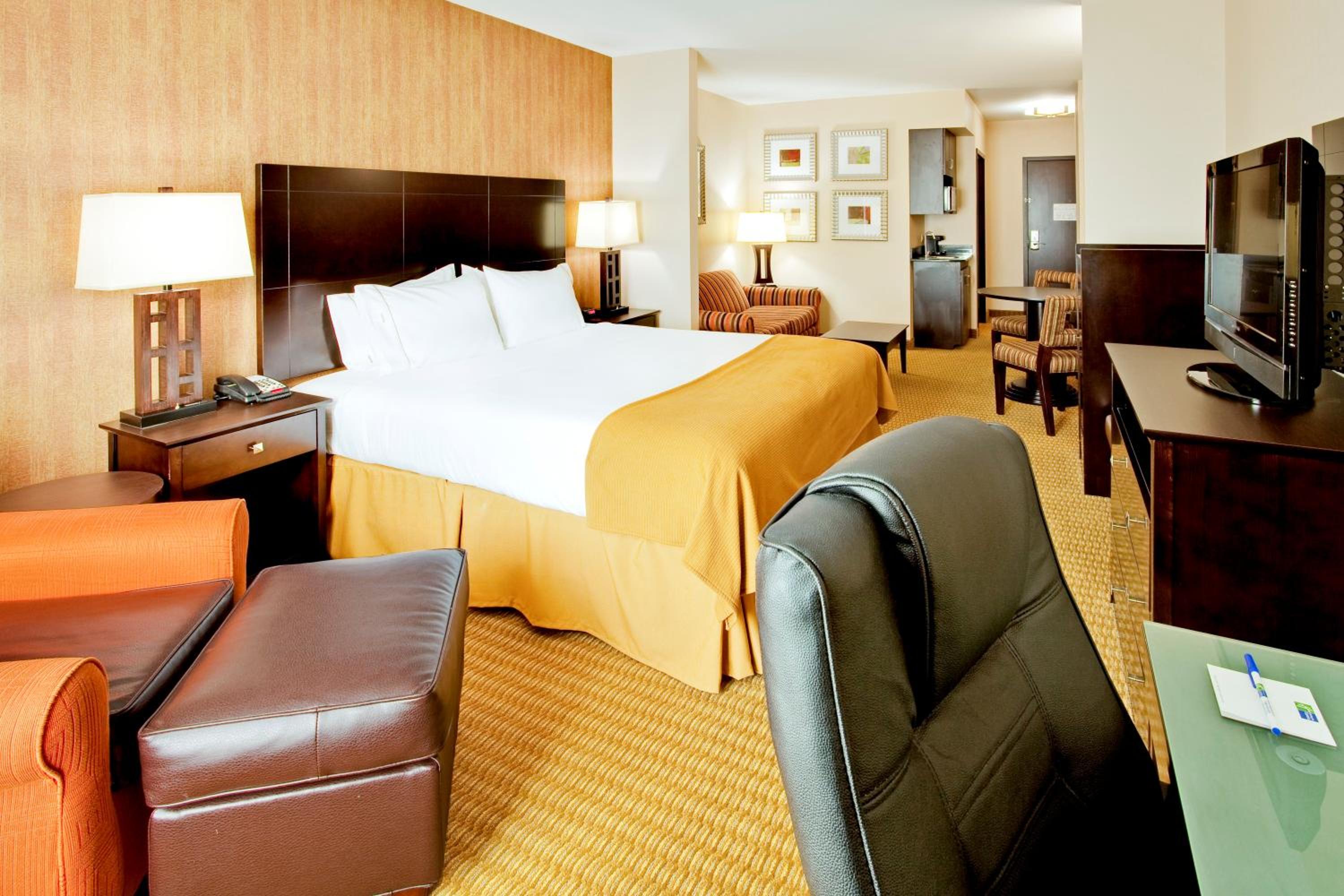 holiday inn express hotel and suites lebanon by ihg