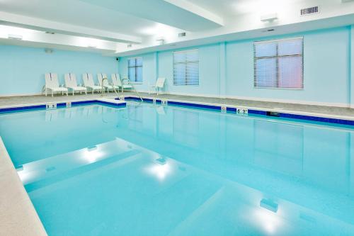 holiday inn express hotel and suites lebanon by ihg