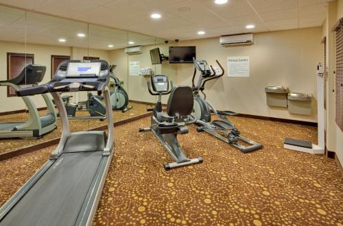 holiday inn express hotel and suites lebanon by ihg