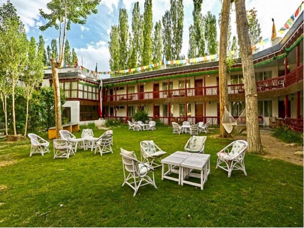 hotel shambhala resort