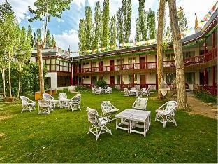 hotel shambhala resort