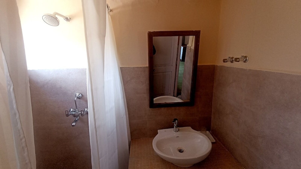 hotel shambhala resort