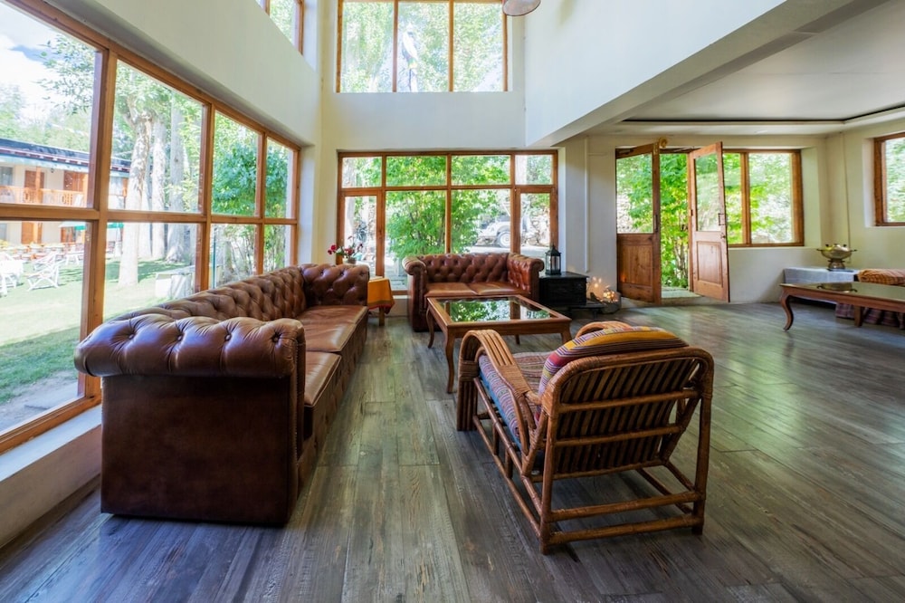 hotel shambhala resort