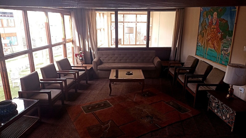 hotel shambhala resort