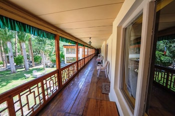 hotel shambhala resort