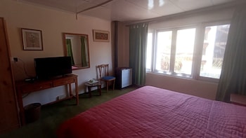 hotel shambhala resort