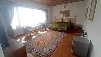 hotel shambhala resort