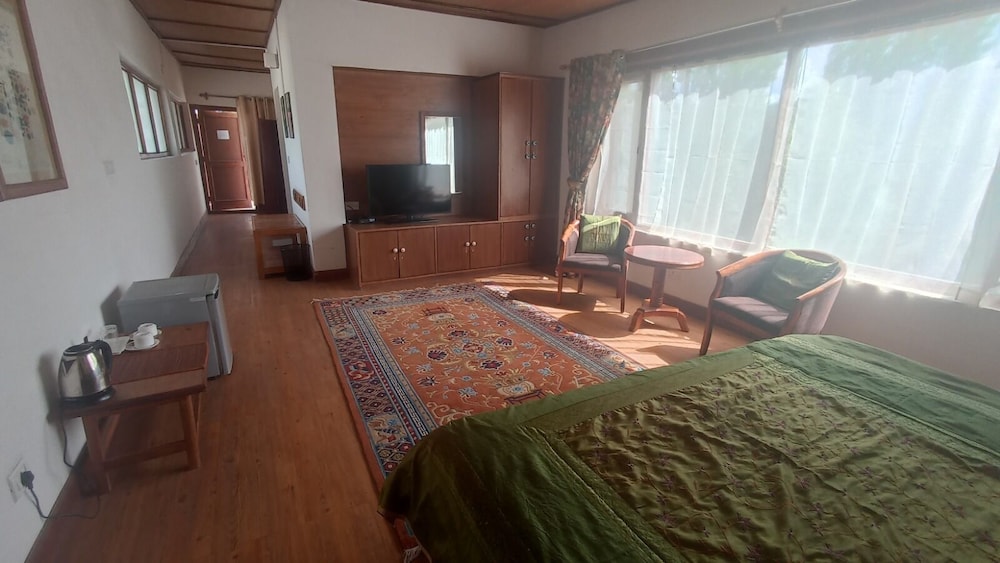 hotel shambhala resort