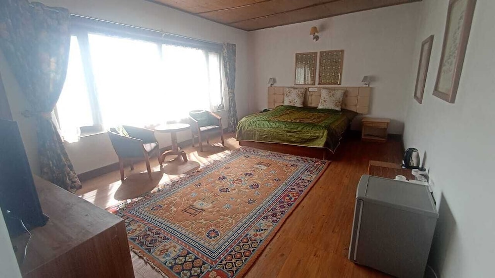 hotel shambhala resort