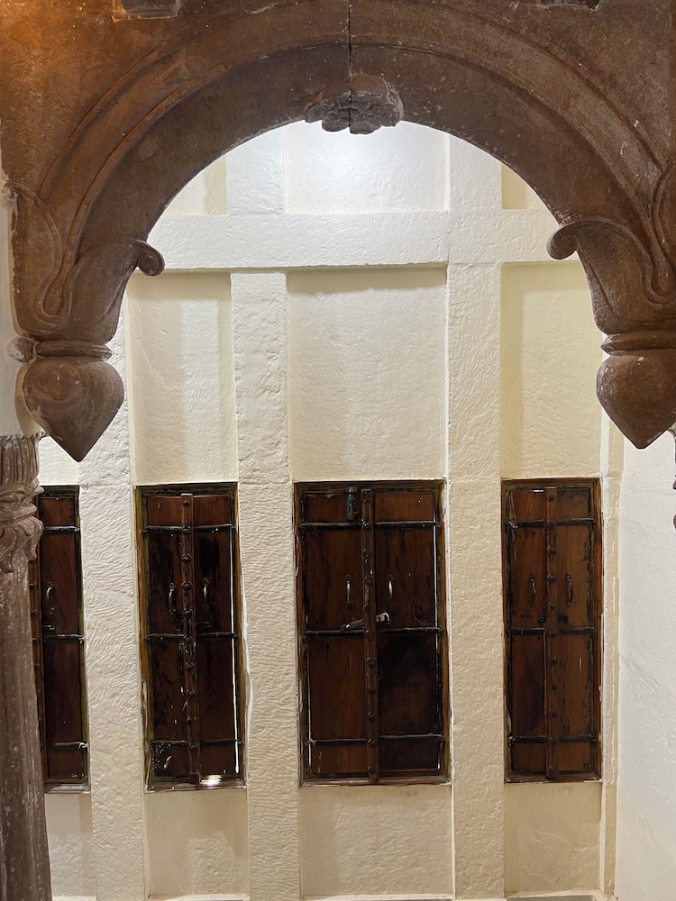 juna mahal