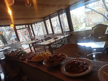 Hotel Philosophia,,3 star