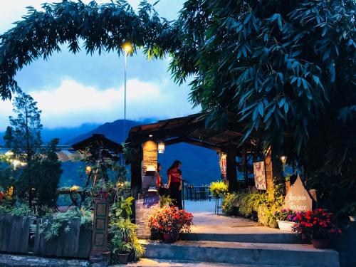 fansipan terrace cafe and homestay