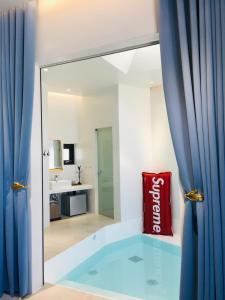 whilom seashorehotel