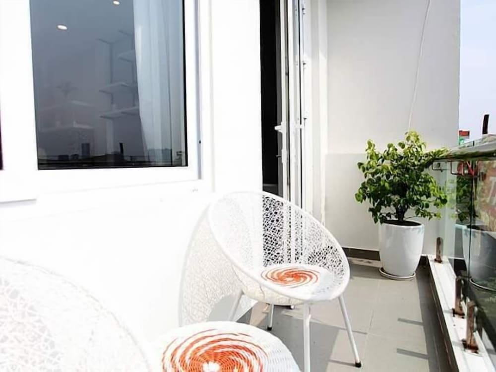 hanoi home 2 lake view apartment