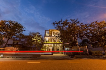 icity villa riverfront danang