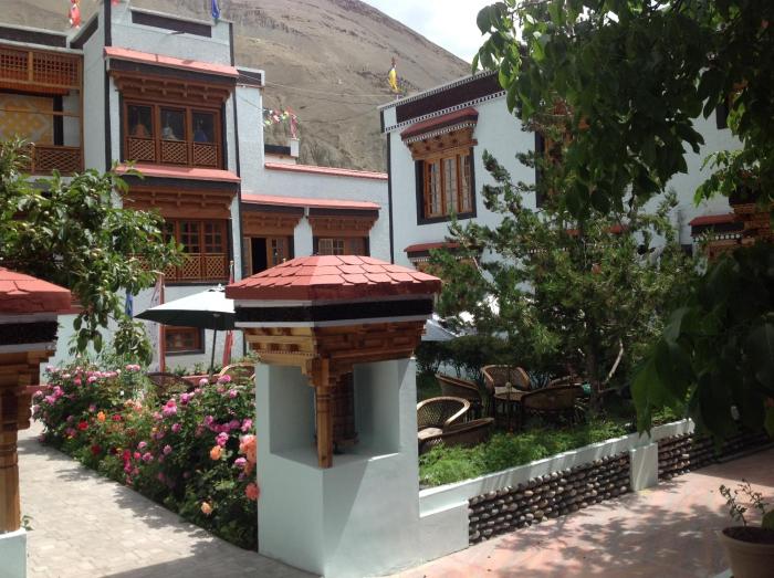 namra hotel and camps temisgam