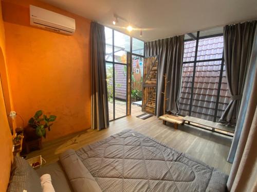 tram homestay