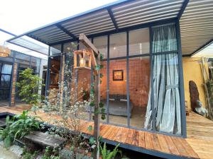 tram homestay