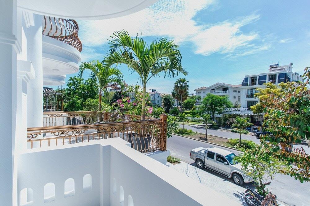 la sera suites nha trang