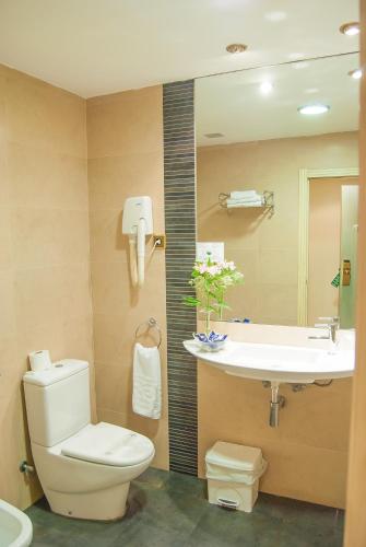 hotel ana maria