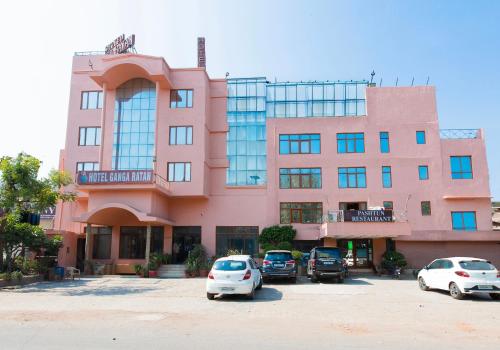 hotel ganga ratan