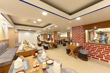 hotel ganga ratan