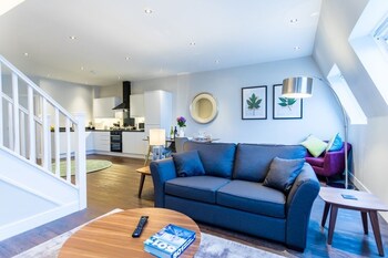 suite life serviced apartments