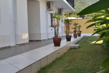 pousada tani com ar e piscina em maresias