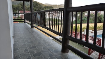 pousada tani com ar e piscina em maresias