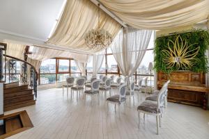 Saint Feder,Vynnyky>>Lviv,4 star