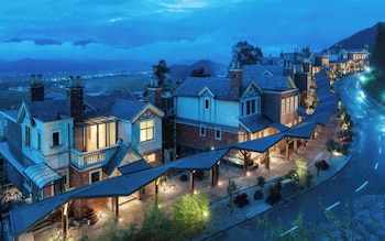 tengchong bodu hot spring resort