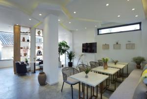 xinyue suying holiday hotel