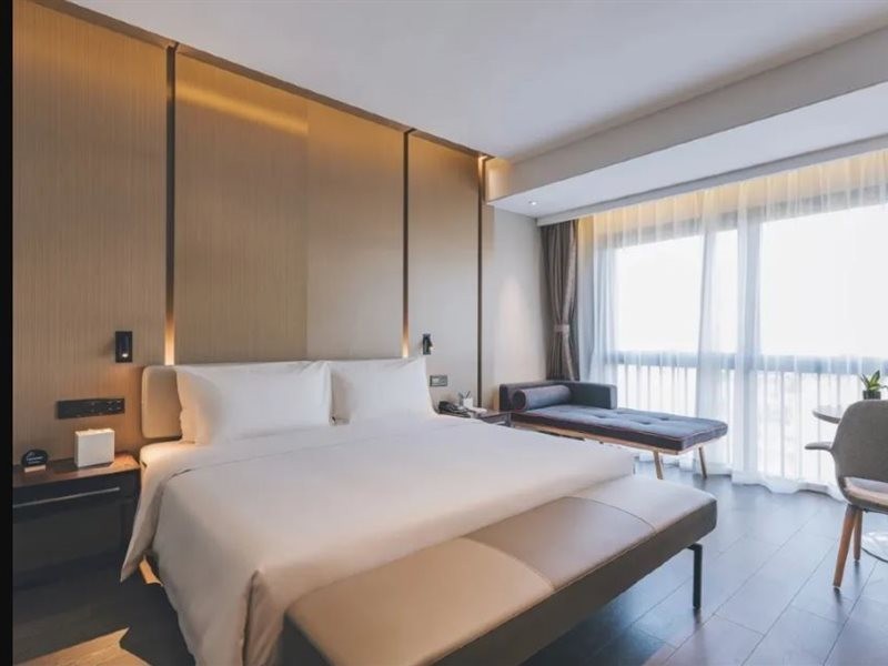 atour hotel suzhou industrial park fashion stage