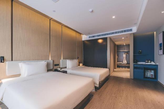 atour hotel suzhou industrial park fashion stage