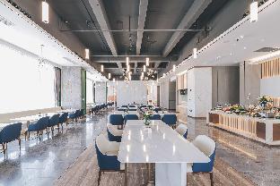 atour hotel suzhou industrial park fashion stage