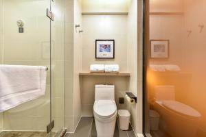 atour light hotel shenyang tiexi square subway station