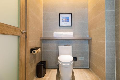 atour hotel weifang railway station youth road