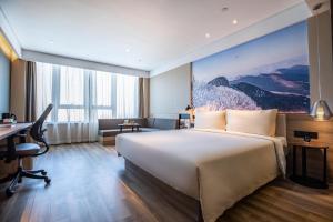 atour hotel weifang railway station youth road