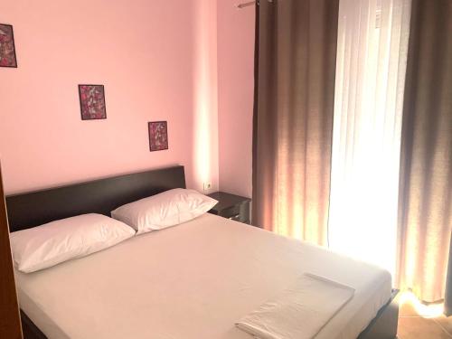 julia apartments