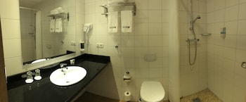 aurora hotel at reykjavik keflavik airport terminal kef