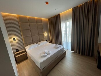 absolute hotel