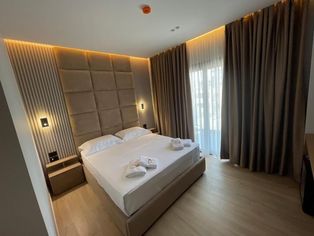 absolute hotel